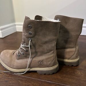 Timberland Tan Lace-Up Boots